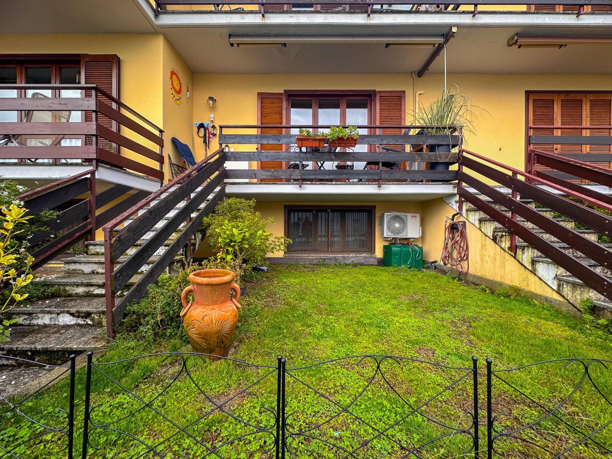 Appartamento A Due Passi Dal Lago Con Box Dorio Exterior photo